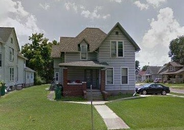 384 W North St